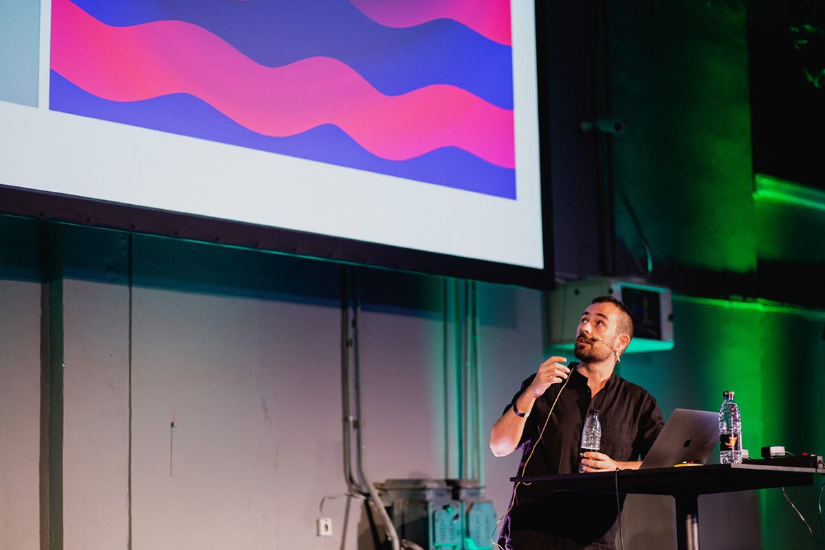 Element Talks — title lettering and typography by José Bernabé, Art Director